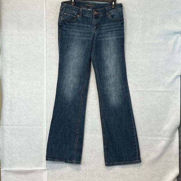 MAURICES Jeans Women's Size 9/10 Long Blue Denim Mid-Rise Bootcut Medium Wash - Picture 1 of 16
